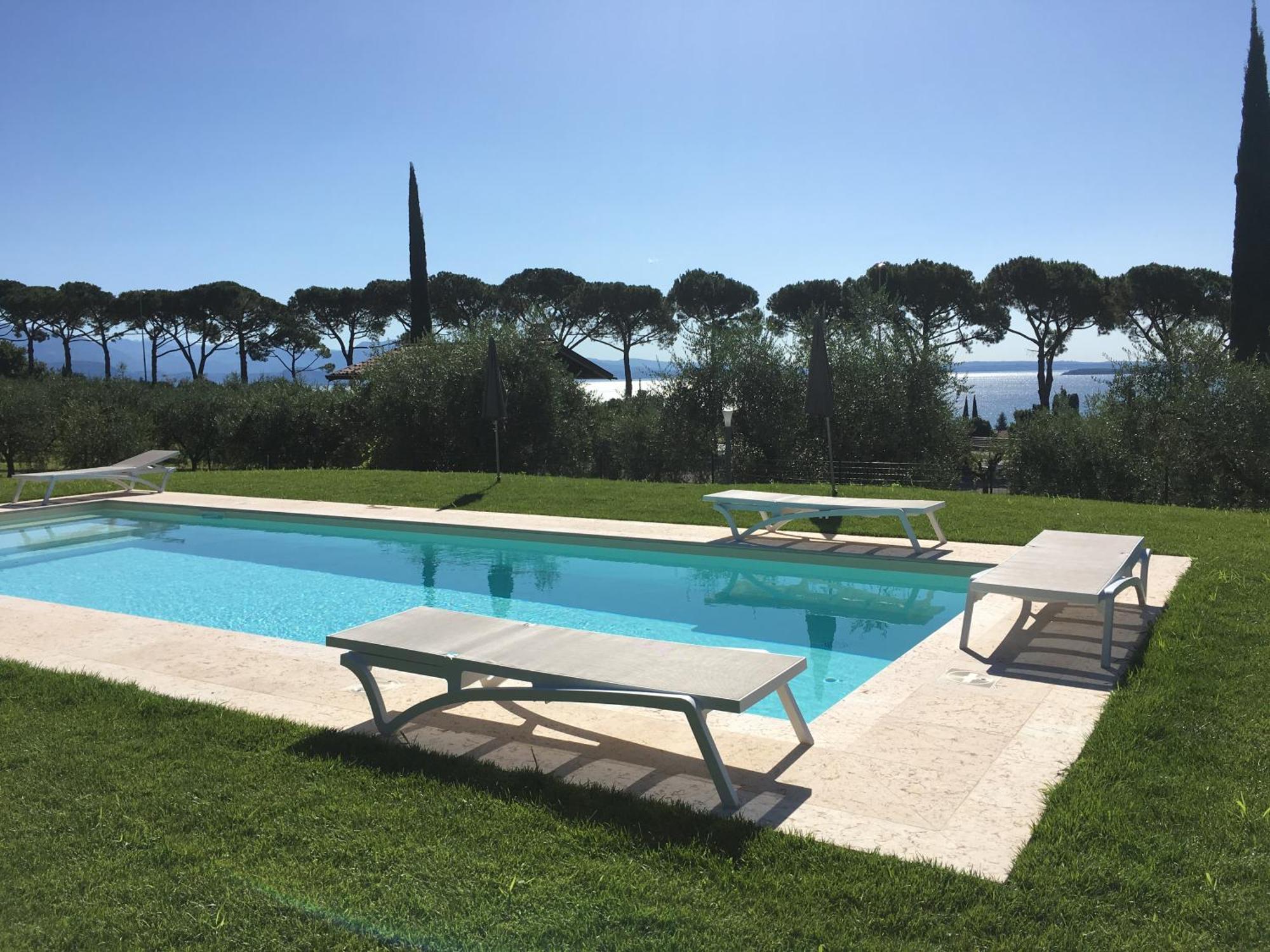 Agriturismo Nonna Bettina モニーガ・デル・ガルダ エクステリア 写真