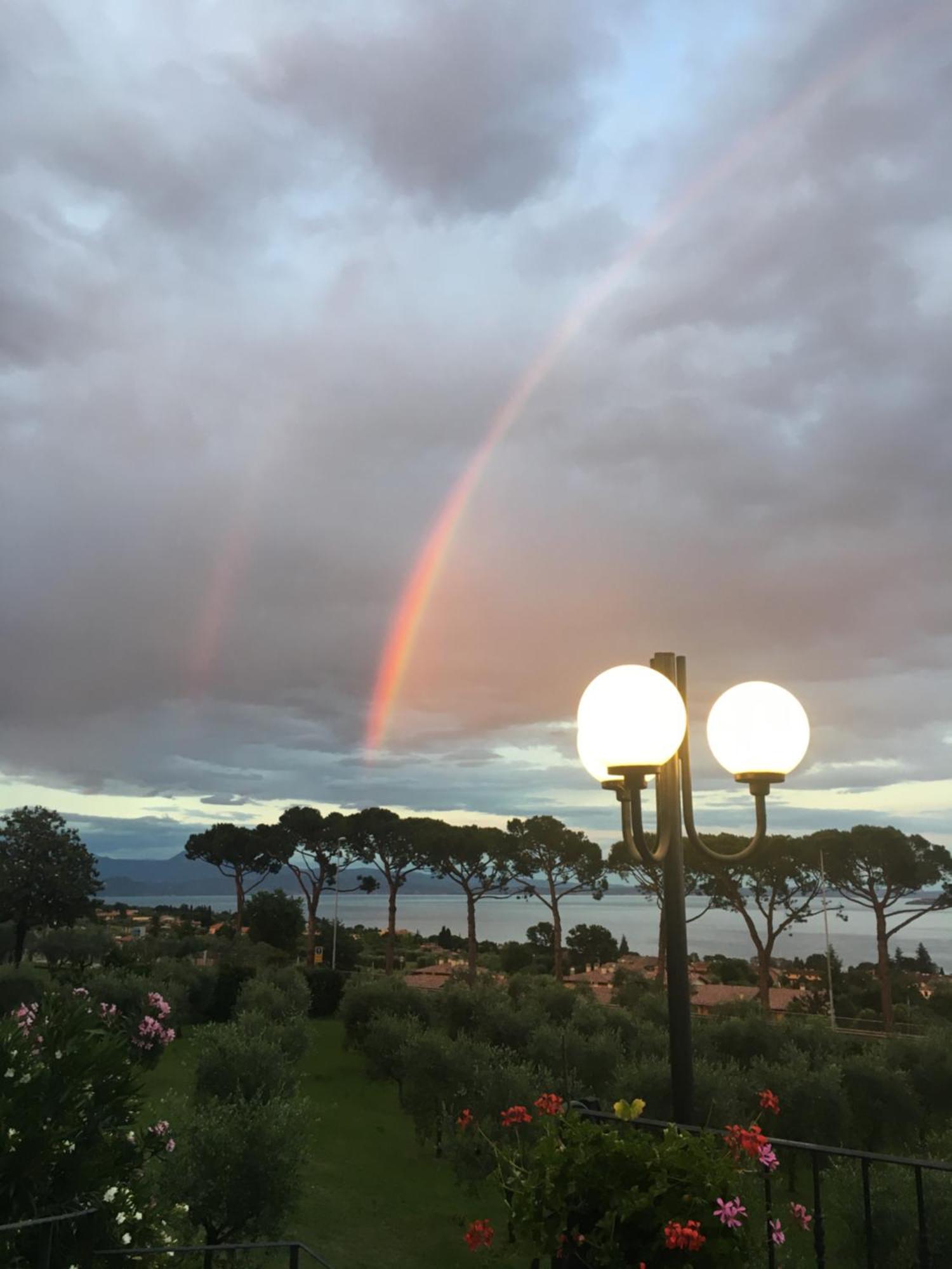 Agriturismo Nonna Bettina モニーガ・デル・ガルダ エクステリア 写真